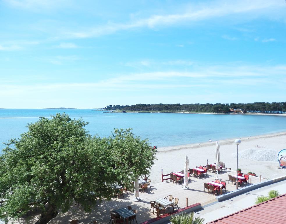 Apartments Idila Μεντουλίν Εξωτερικό φωτογραφία