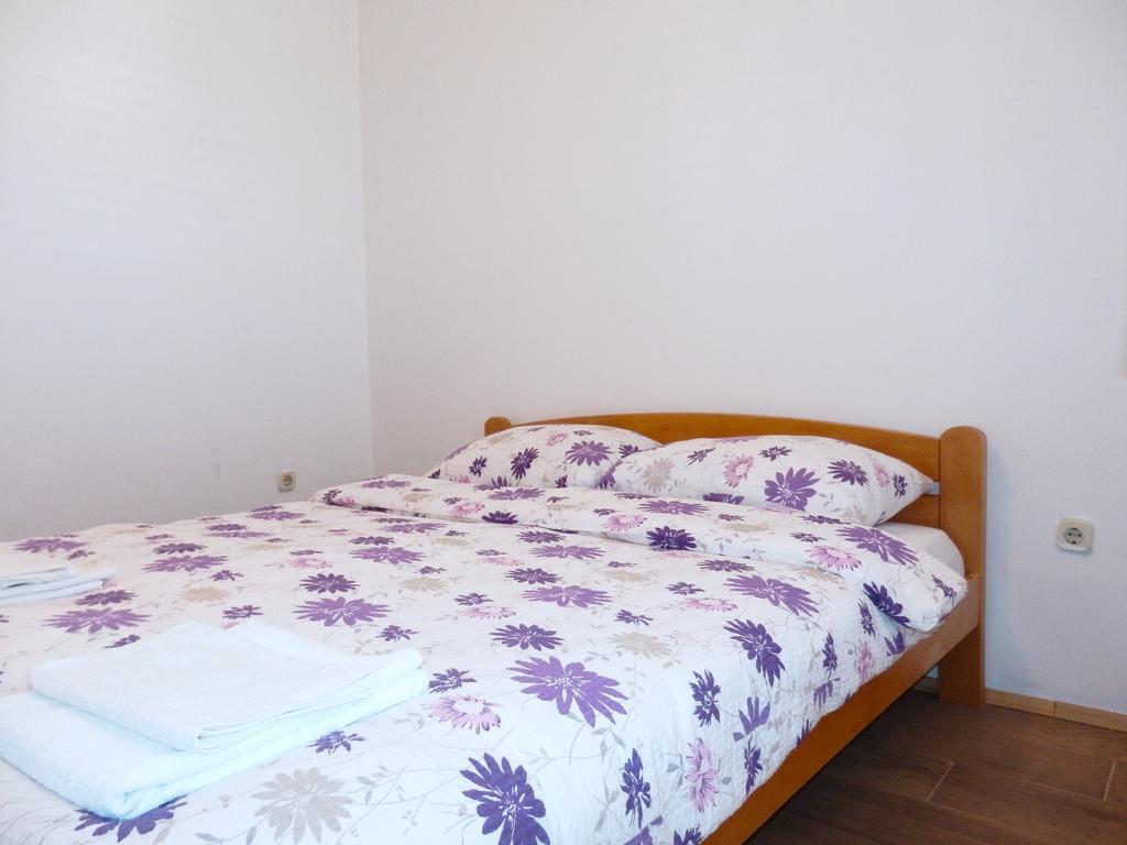 Apartments Idila Μεντουλίν Εξωτερικό φωτογραφία