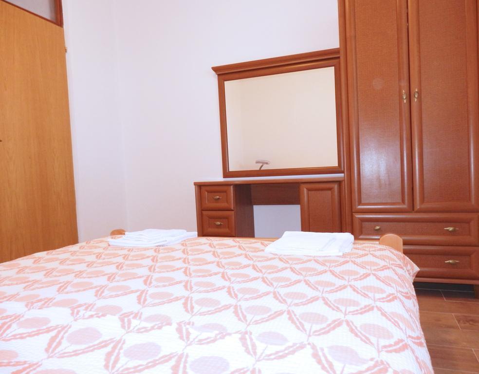 Apartments Idila Μεντουλίν Εξωτερικό φωτογραφία